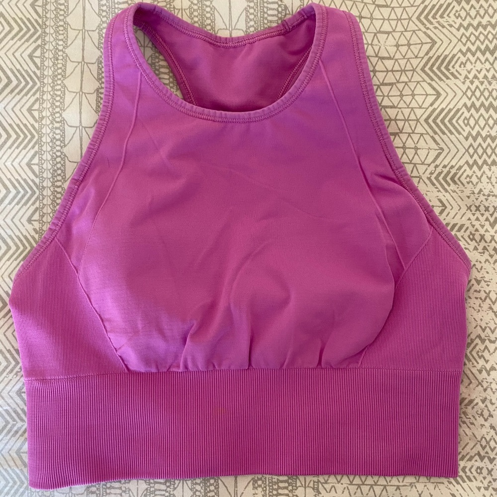 Lululemon sports bra
